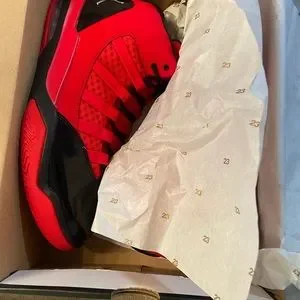 Jordan | Shoes | Size 2 Jordan Max Aura Never Worn Perfect  display picture 2